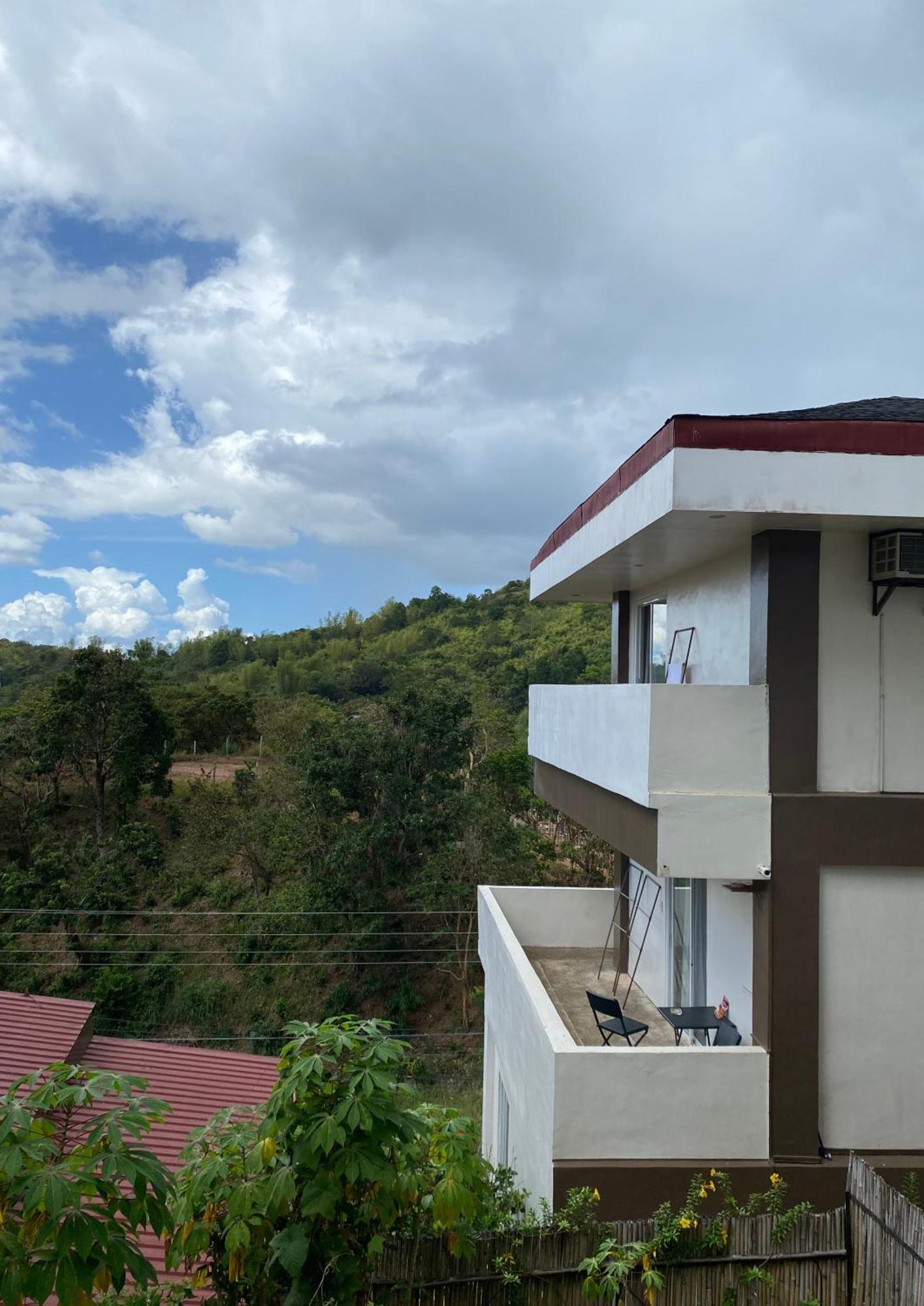 Vela Terraces Hotel Coron Bagian luar foto