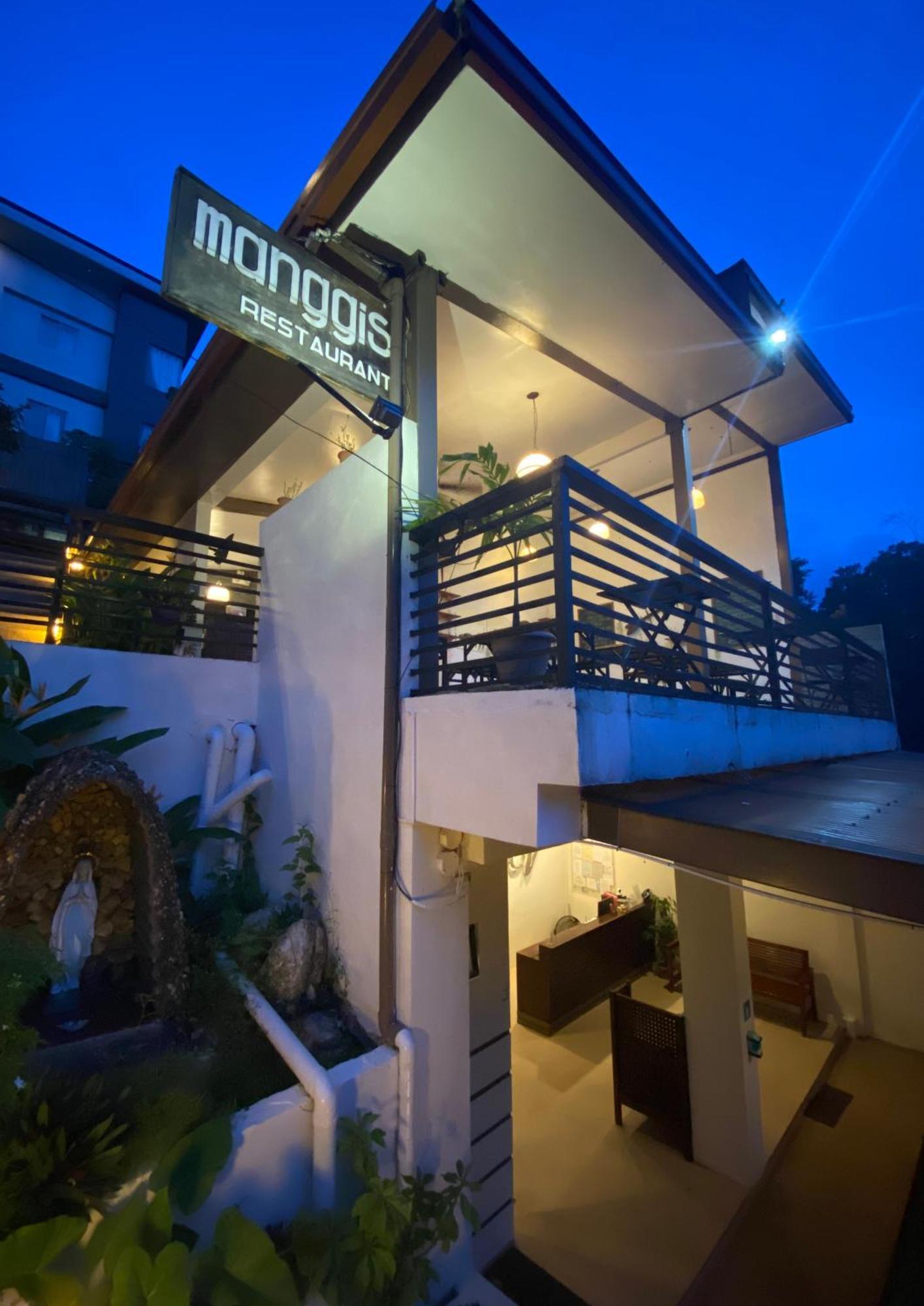 Vela Terraces Hotel Coron Bagian luar foto