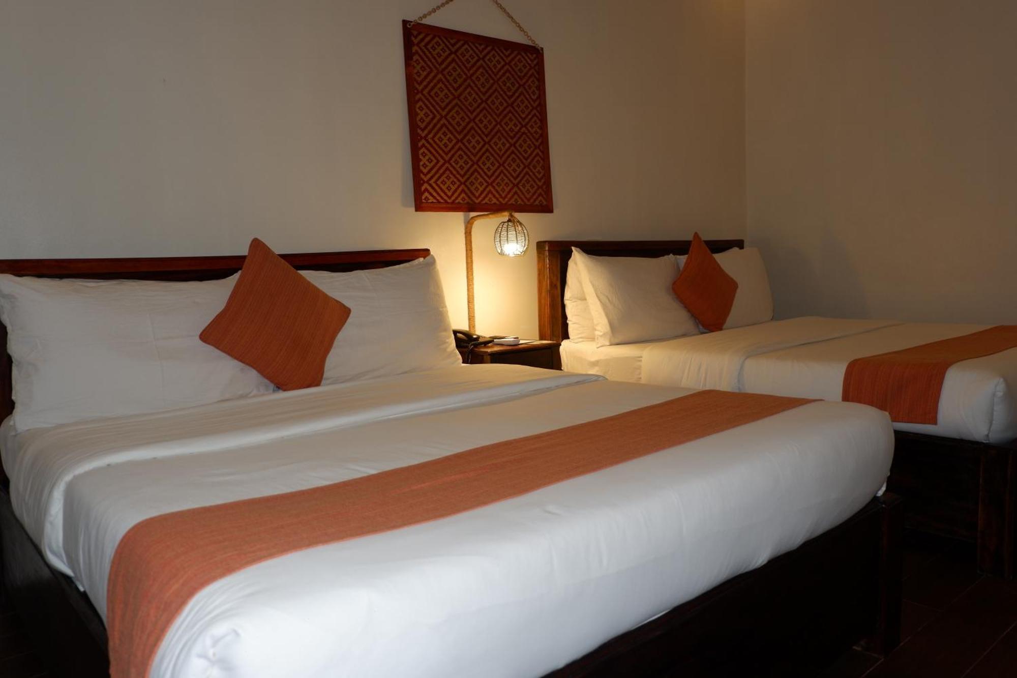 Vela Terraces Hotel Coron Bagian luar foto